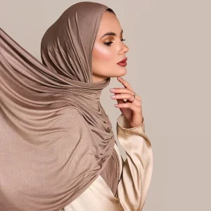 وشاح  من القطن الجيرسيه