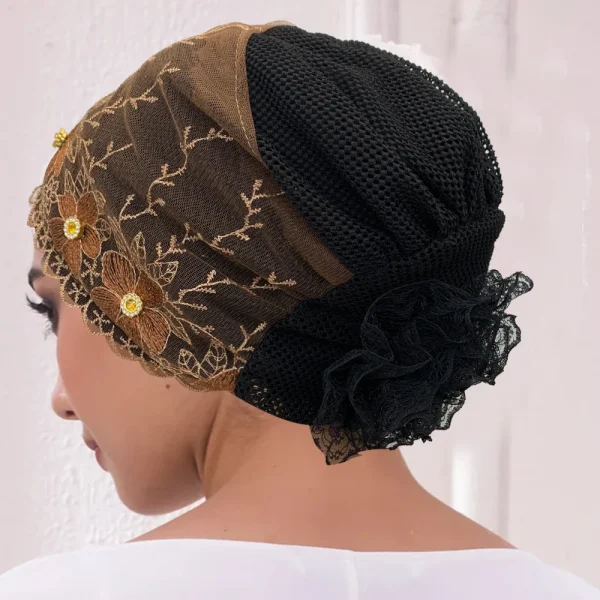 ⁦قبعة نسائية مطرزة⁩ - الصورة ⁦2⁩